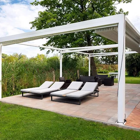 Holiday home Mit Garten Und Whirlpool Gramkow